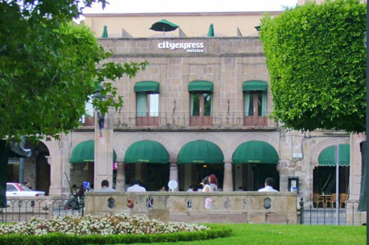 Holiday Inn Express Morelia Centro Historico Esterno foto